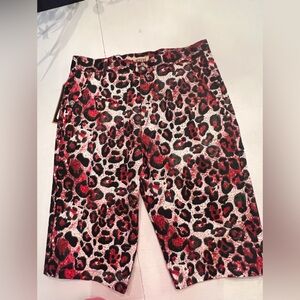 ACCESS MENS LONG SHORTS SIZE 32. RED/BLACK & WHITE